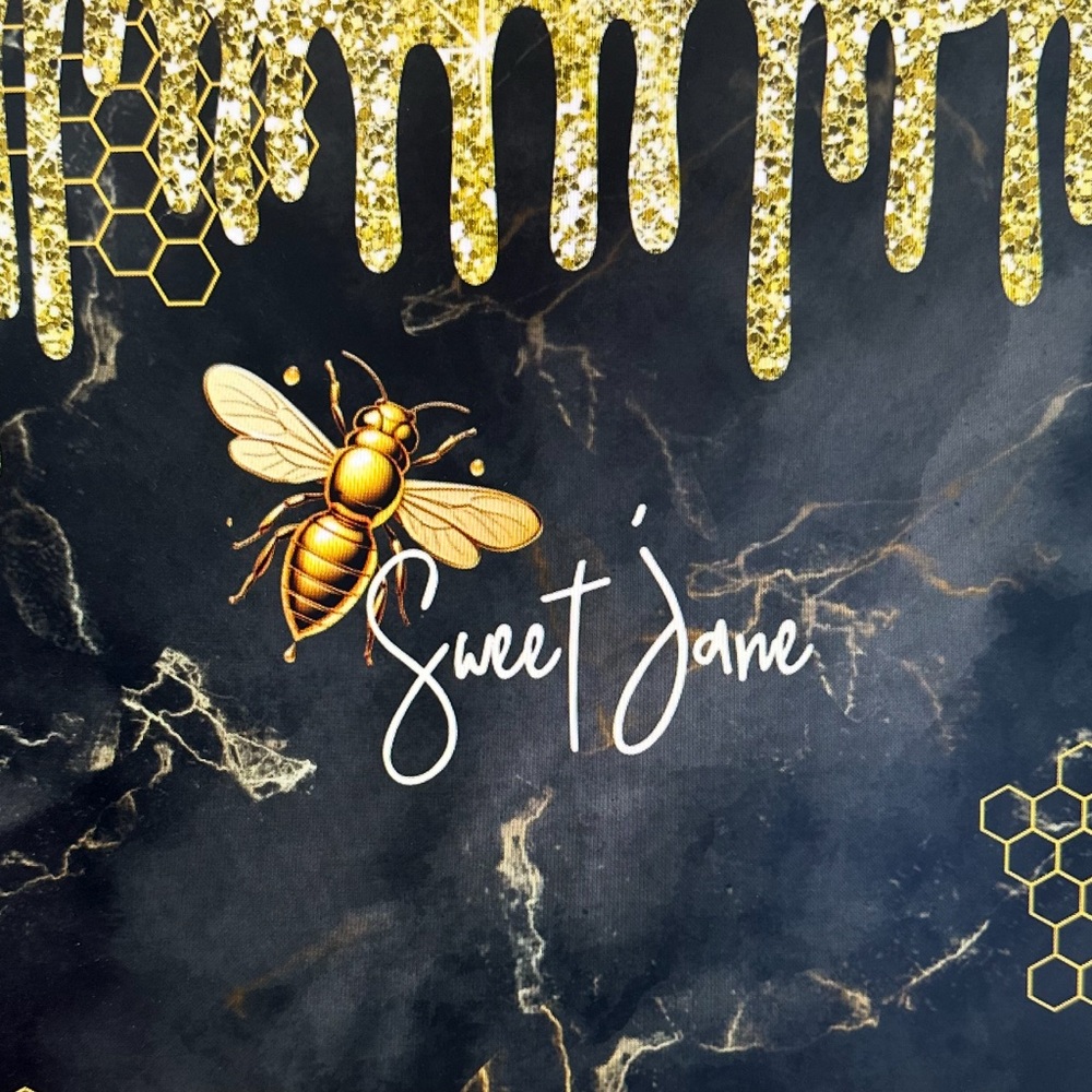 Sweet Jane Live sharing your items @11pm CST SHARE OUT MY TRAY 🏆 U WIN💰🍯🐝😇